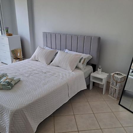Апартаменты Hestia Airport House - Artemis Экстерьер фото